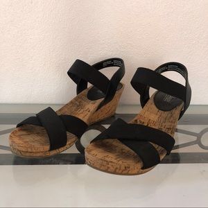 Lorna Comfort wedge sandal